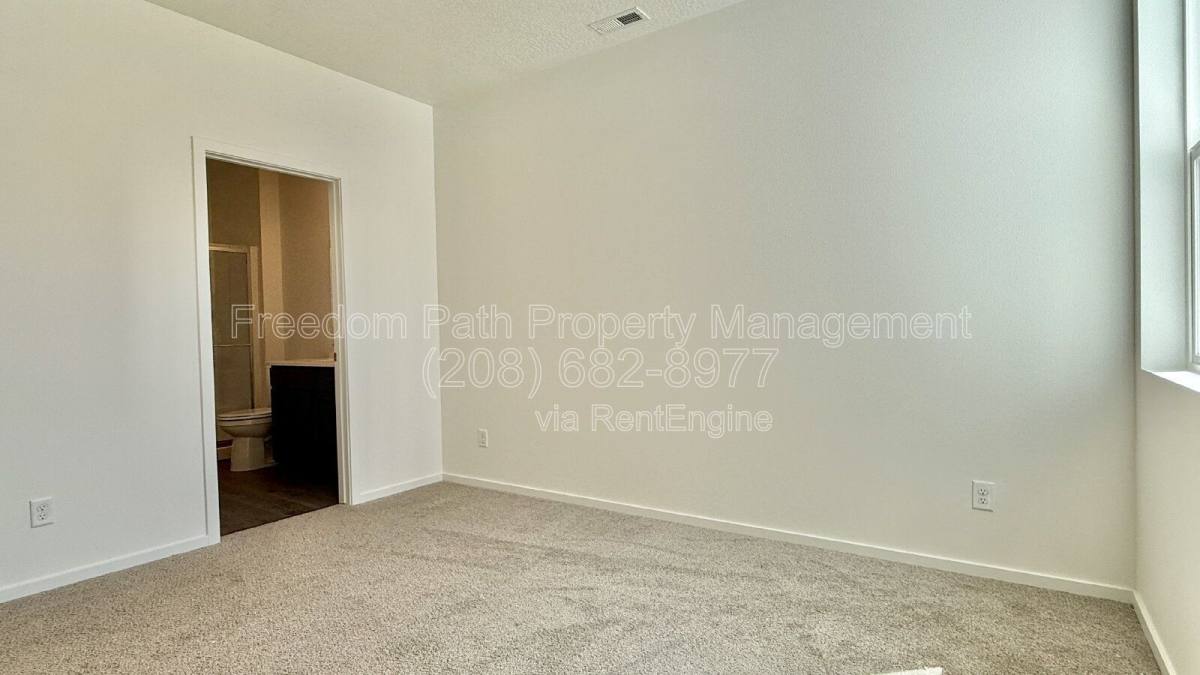 House for rent at 5102 E Norma Ave, Post Falls, ID 83854