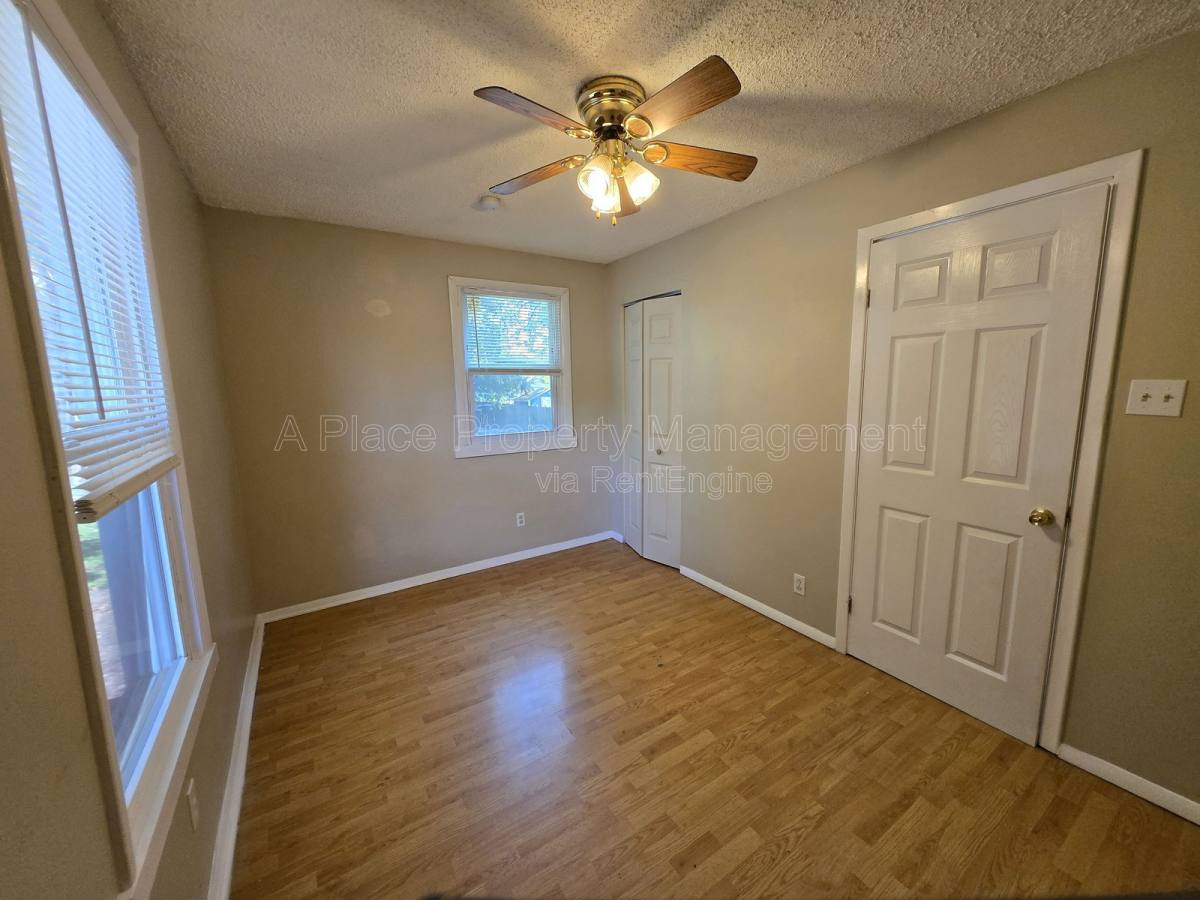House for rent at 9429 Baltimore Ave, Saint Louis, MO 63114