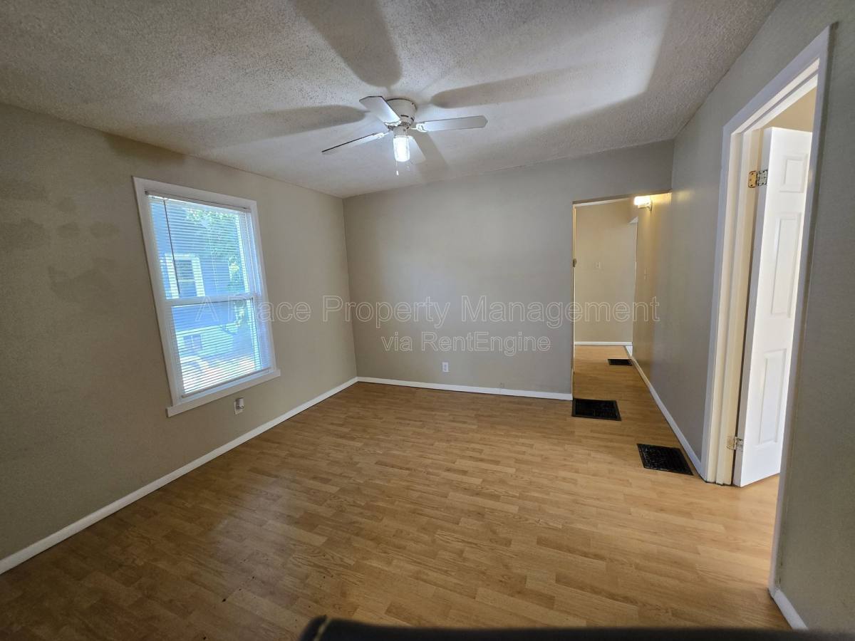 House for rent at 9429 Baltimore Ave, Saint Louis, MO 63114