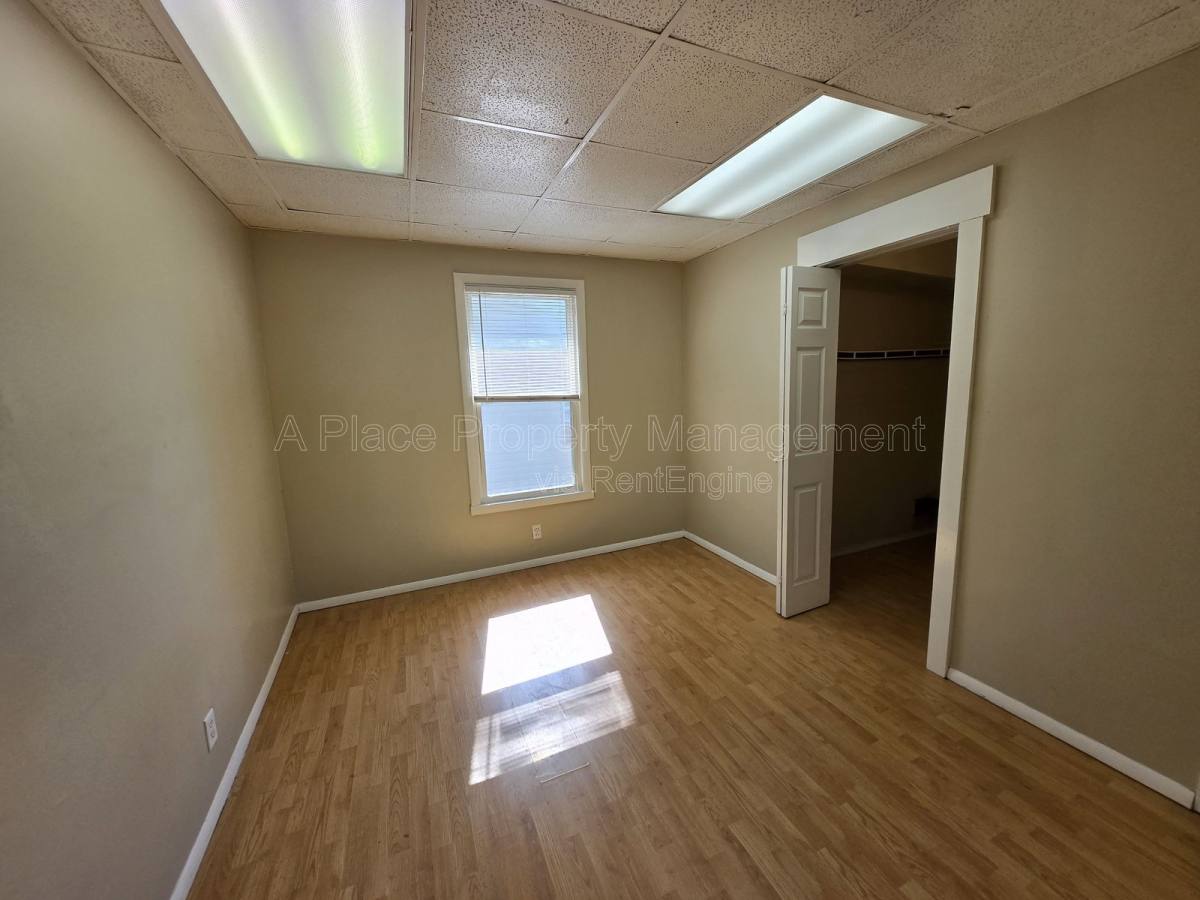 House for rent at 9429 Baltimore Ave, Saint Louis, MO 63114