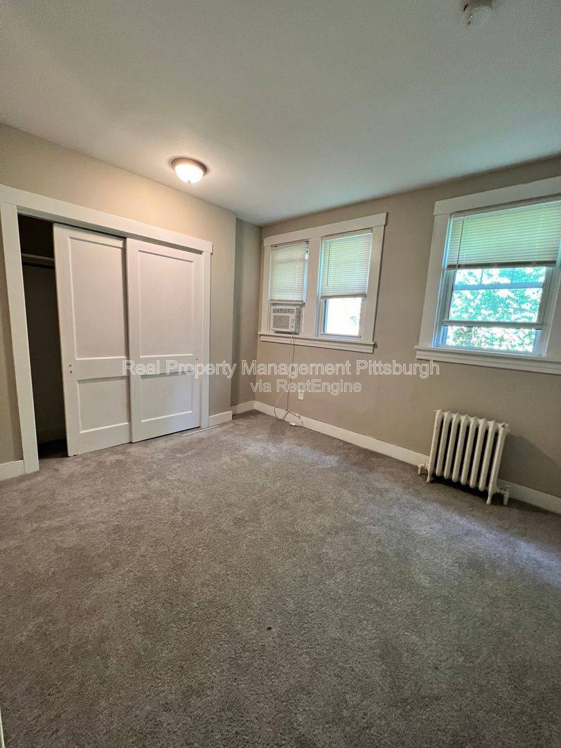 Apartment for rent at 5735 Phillips Ave #1, Pittsburgh, PA 15217