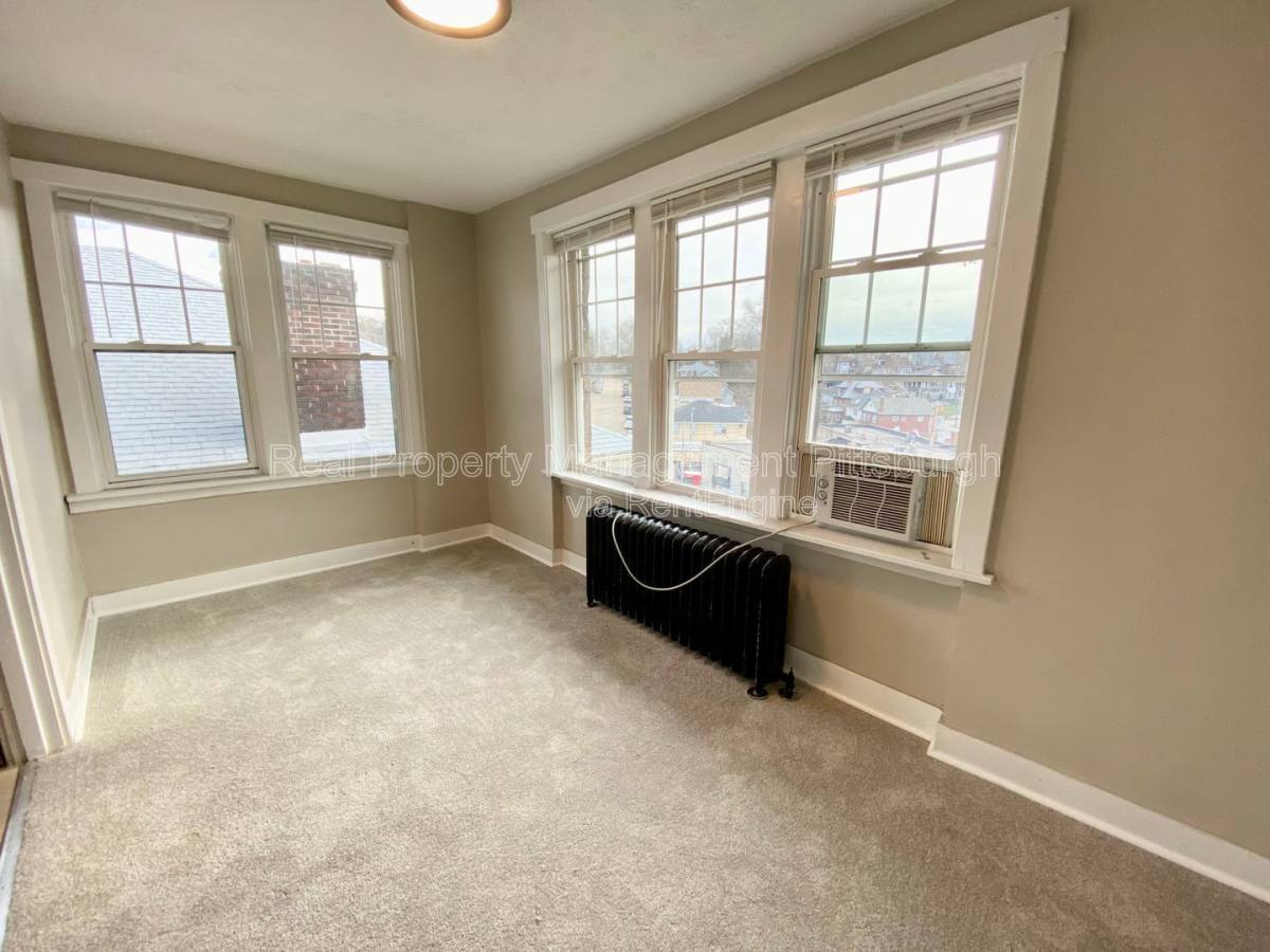 Apartment for rent at 5733 Phillips Ave #2, Pittsburgh, PA 15217
