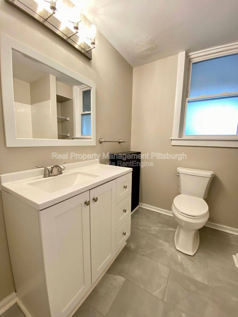 Apartment for rent at 5733 Phillips Ave #2, Pittsburgh, PA 15217