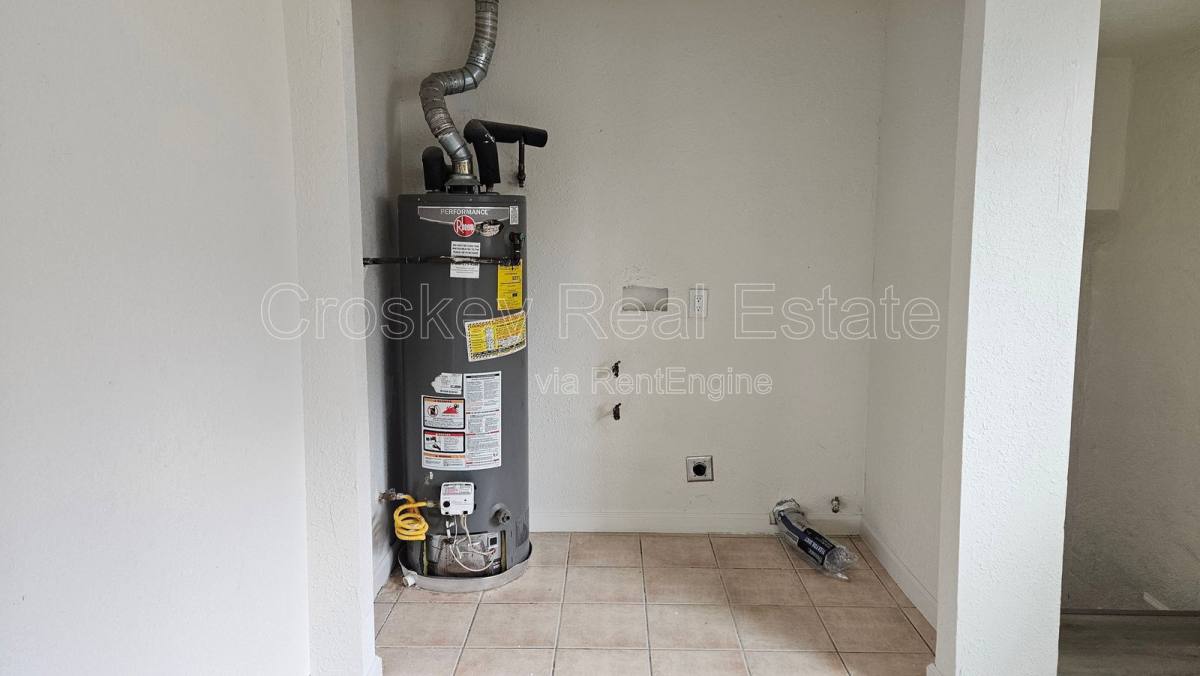 House for rent at 1346 Redwood St, Pittsburg, CA 94565