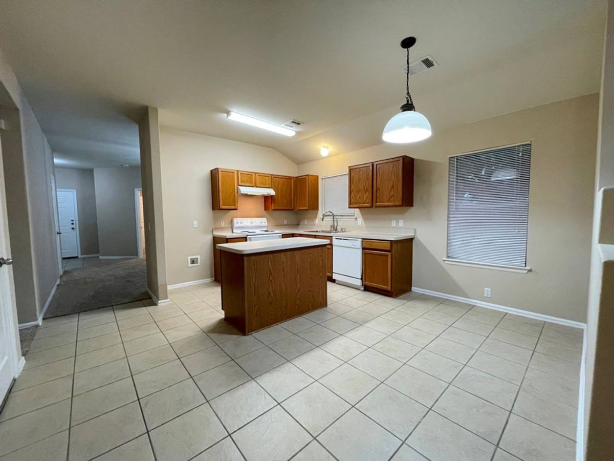 House for rent at 376 Spruce Dr, Kyle, TX 78640