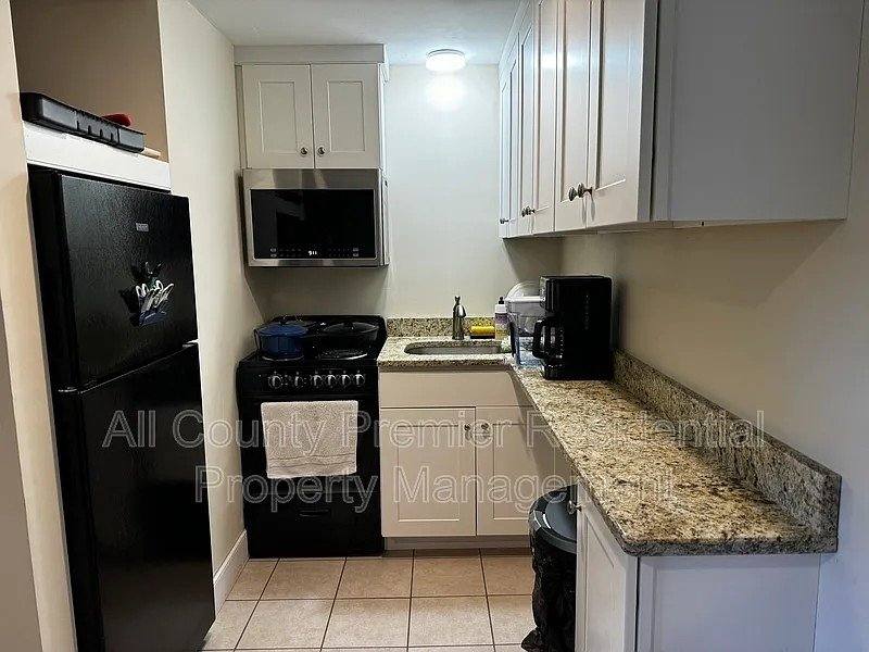 Apartment for rent at 4 Stockton Sergeantsville Rd #3, Stockton, NJ 08559