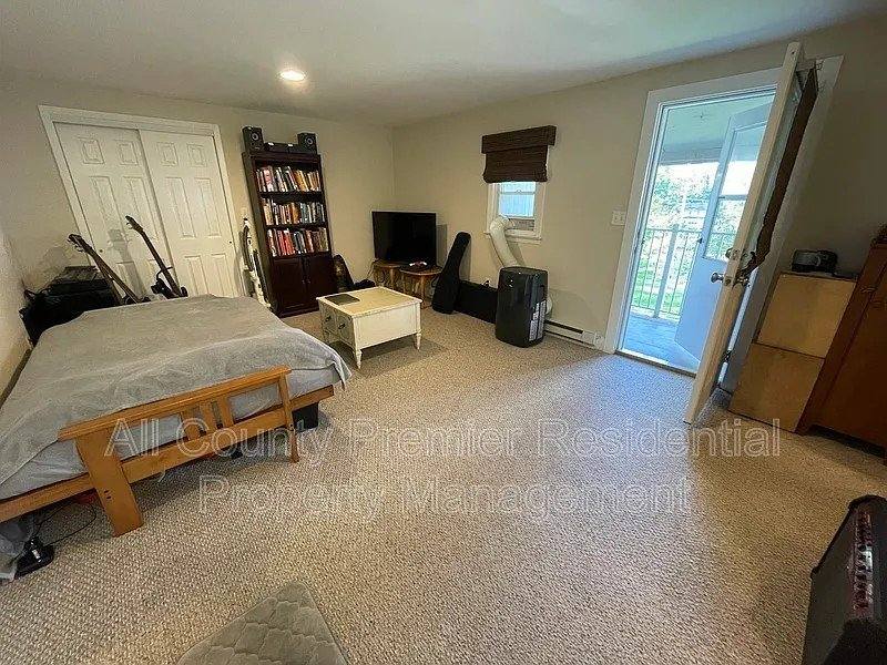 Apartment for rent at 4 Stockton Sergeantsville Rd #3, Stockton, NJ 08559