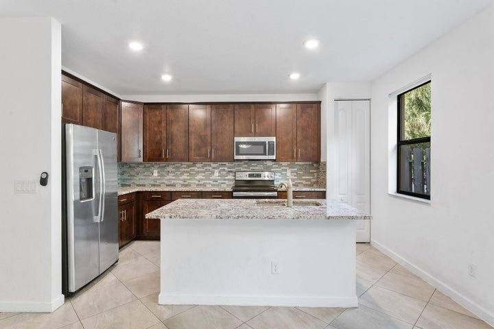 Townhouse for rent at 12756 Anthorne Lane S, Boynton Beach, FL 33436