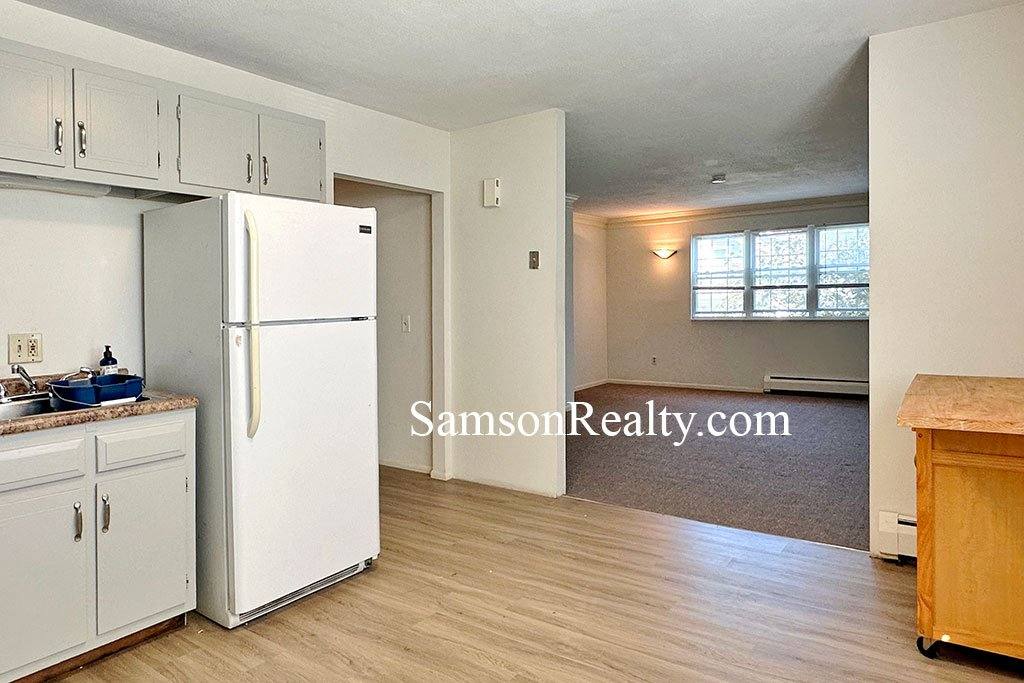 Apartment for rent at 45 Woodward #B, East Providence, RI 02914