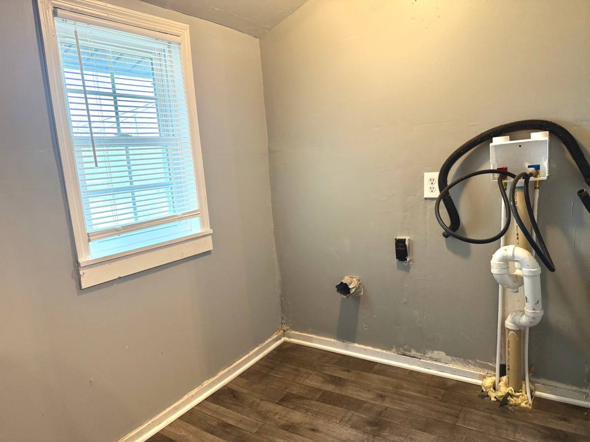 House for rent at 3734 John Mallette Dr, Nashville, TN 37218