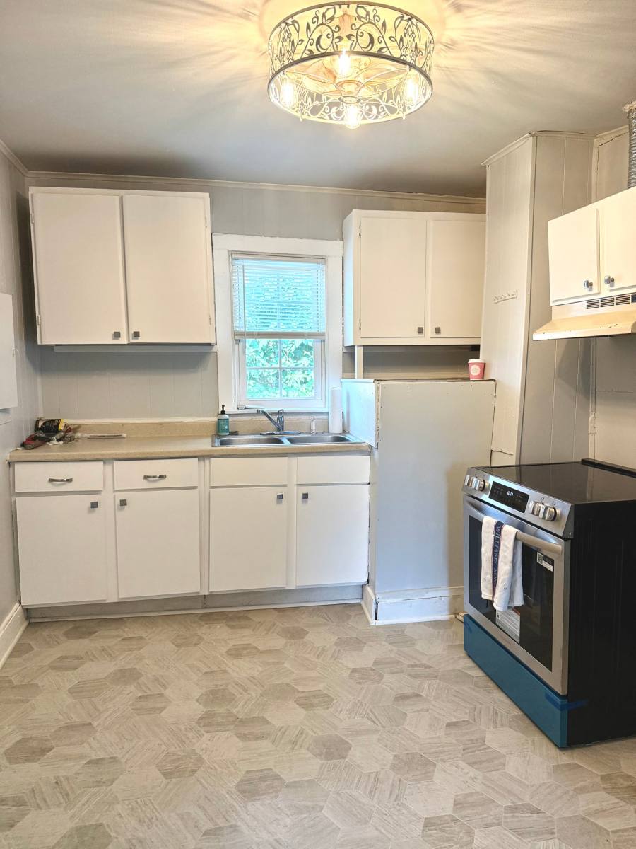 House for rent at 3734 John Mallette Dr, Nashville, TN 37218
