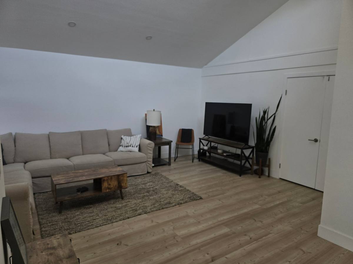 Apartment for rent at 6161 Caminito Baeza, San Diego, CA 92122