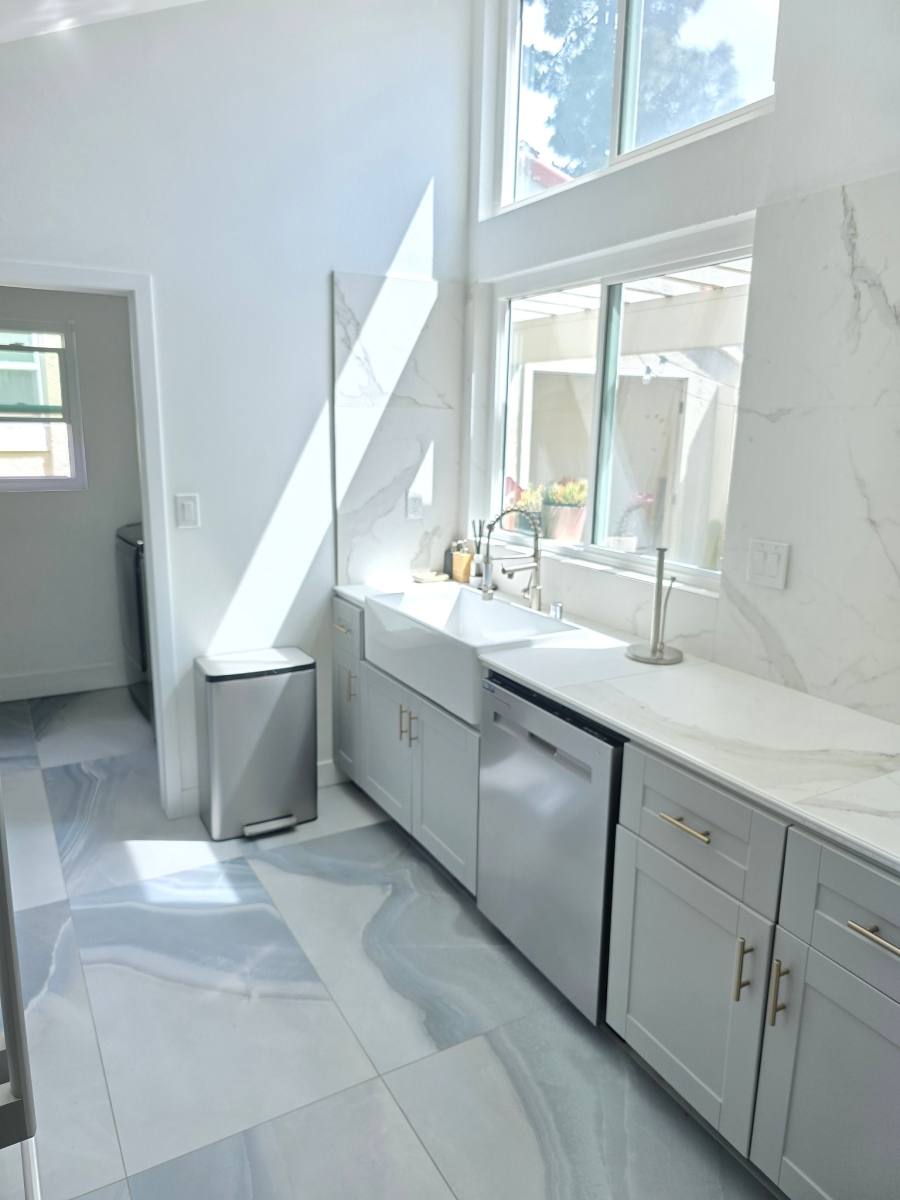 Apartment for rent at 6161 Caminito Baeza, San Diego, CA 92122
