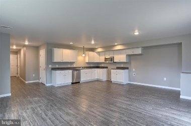 Townhouse for rent at 18 Chloe Dr, Myerstown, PA 17067