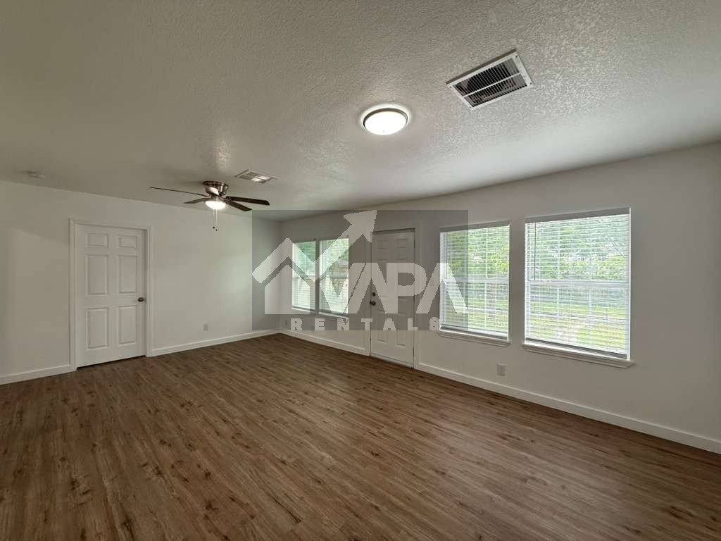 House for rent at 118 Gaskin Dr, San Antonio, TX 78212