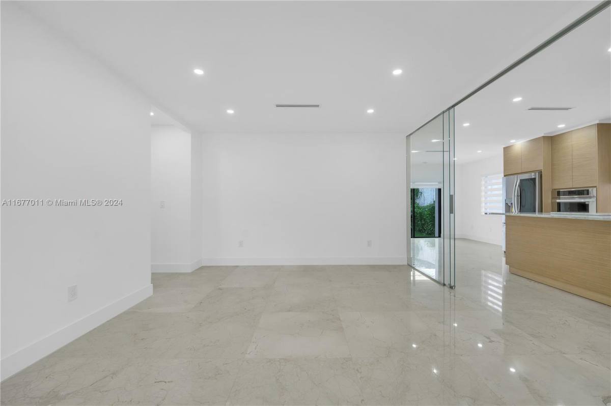 House for rent at 728 Majorca Ave, Miami, FL 33134