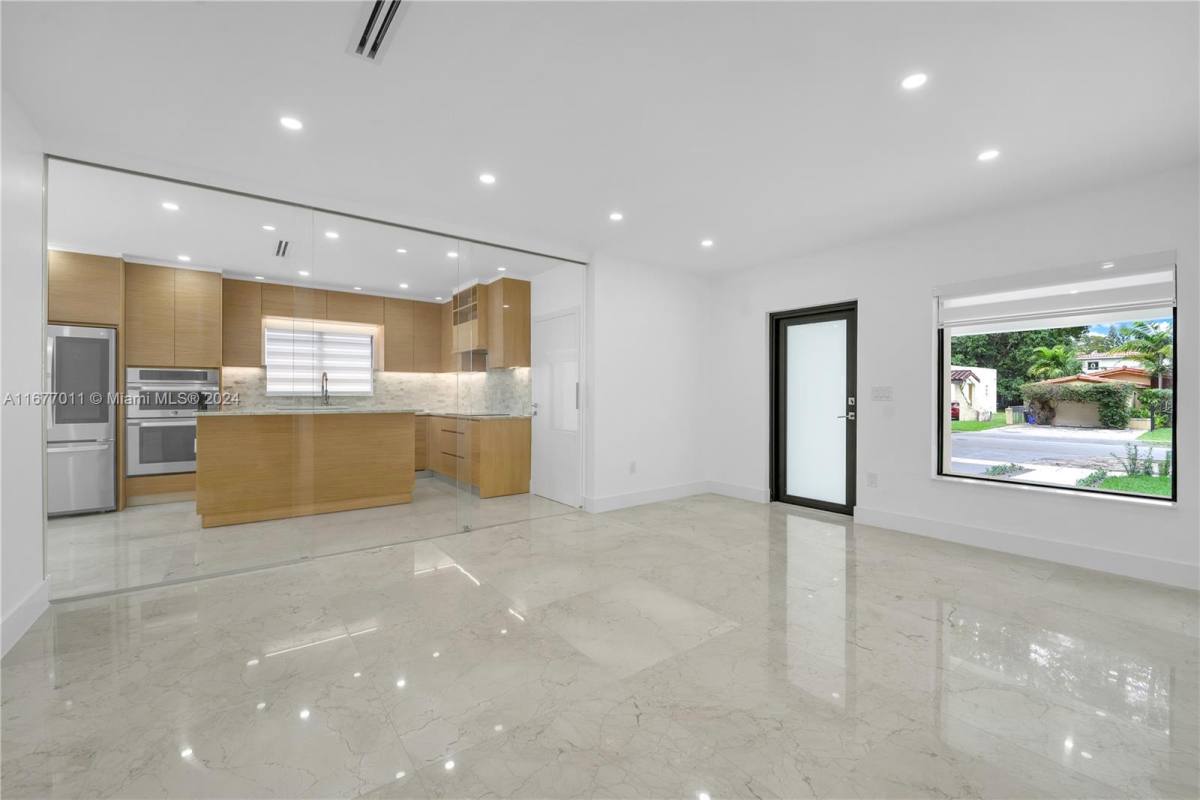 House for rent at 728 Majorca Ave, Miami, FL 33134