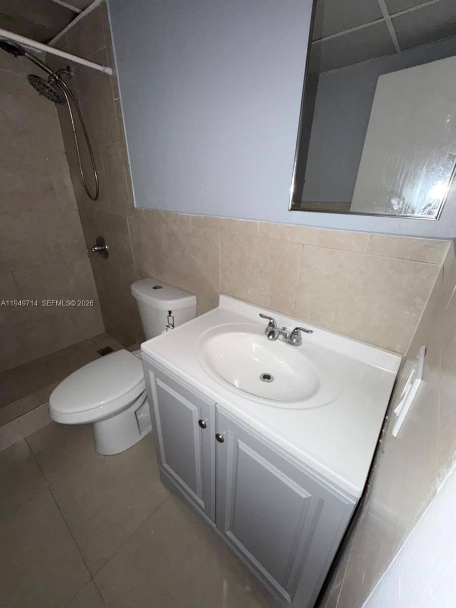 Apartment for rent at 7010 NW 186th St #5-201, Hialeah, FL 33015