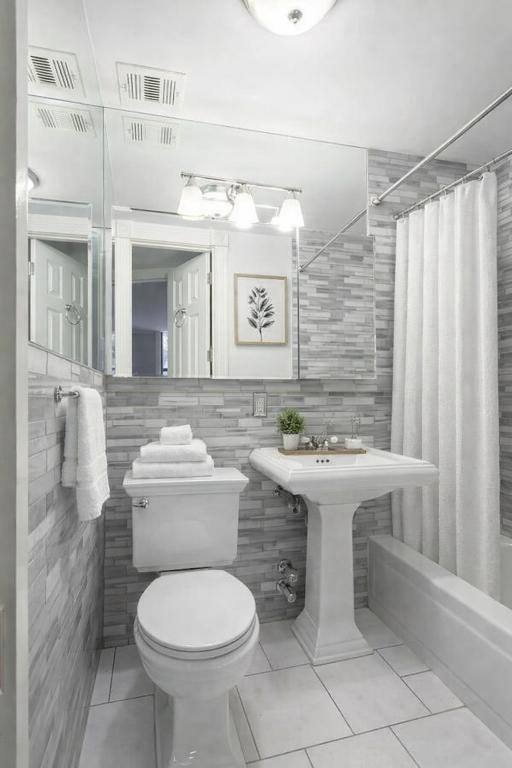 Apartment for rent at 234 W 14th St #2A, New York, NY 10011