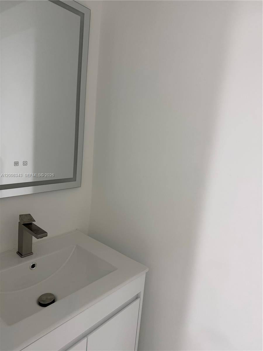Townhouse for rent at 2669 W 52nd St, Hialeah, FL 33016