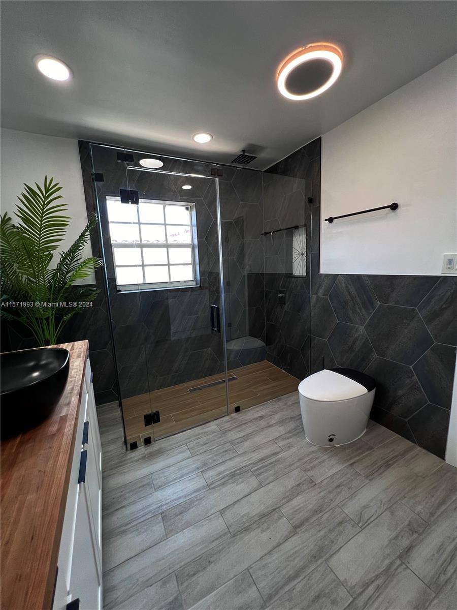 House for rent at 2425 SW 26th Lane, Miami, FL 33133