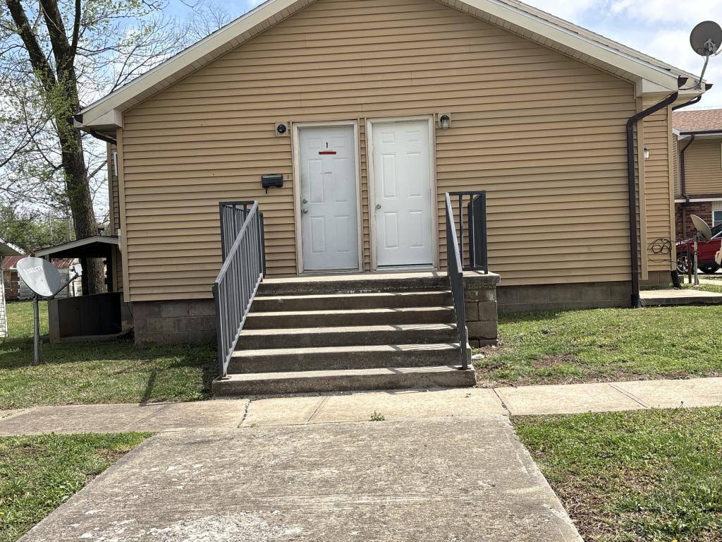 Apartment for rent at 403 S Ohio St #1, El Dorado Springs, MO 64744