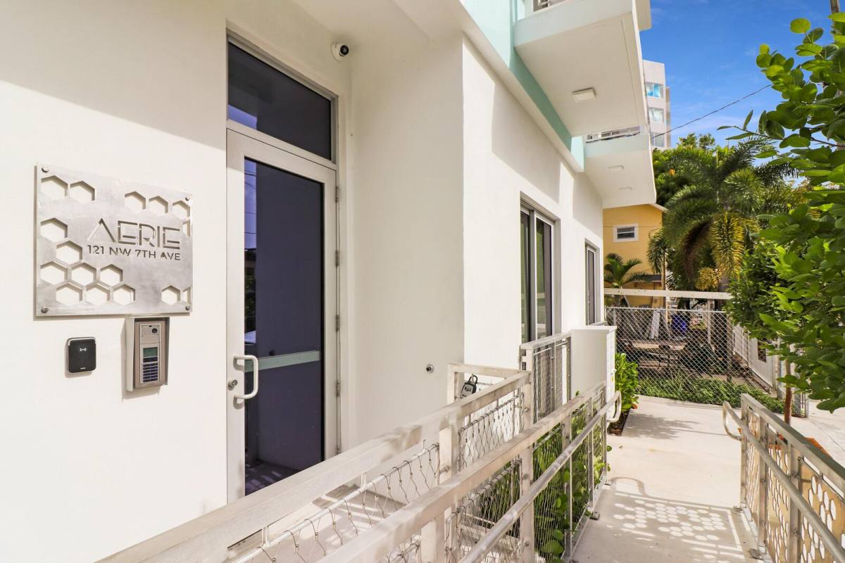 Apartment for rent at 121 NW 7th Ave, Miami, FL 33128