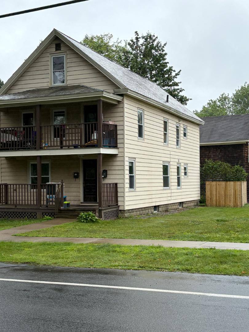 Townhouse for rent at 40 Allen St #2, Greenfield, MA 01301