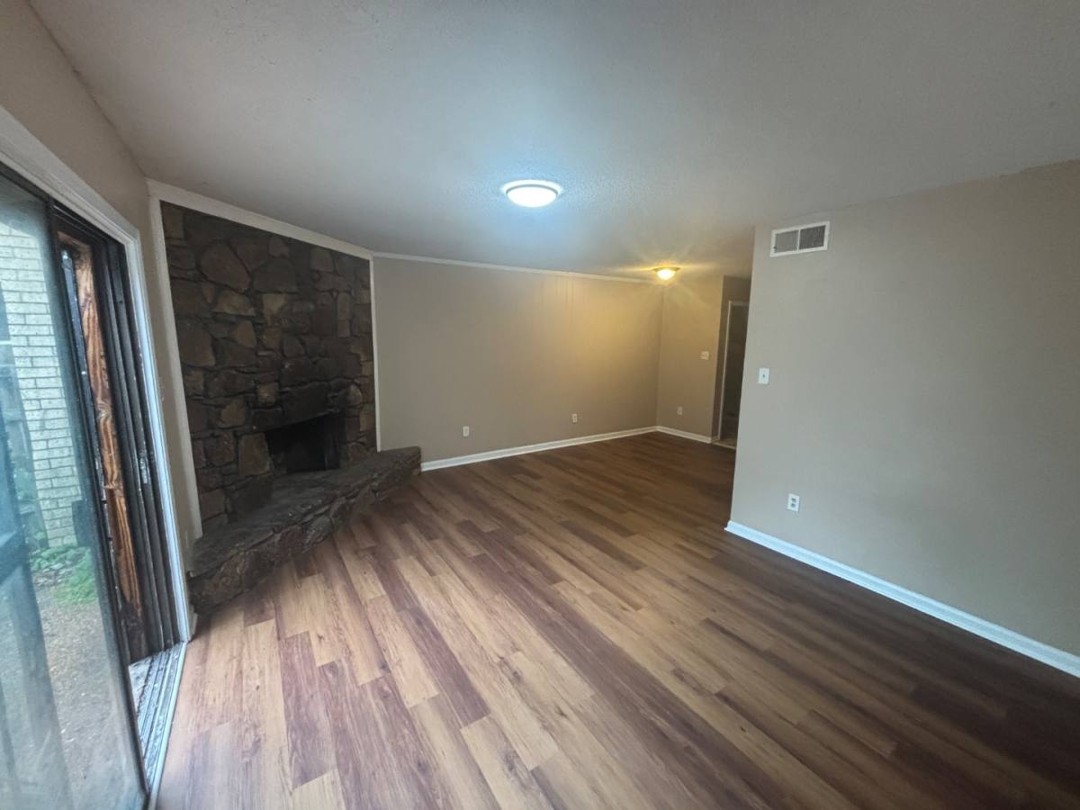 Townhouse for rent at 4781 Way, Memphis, TN 38118