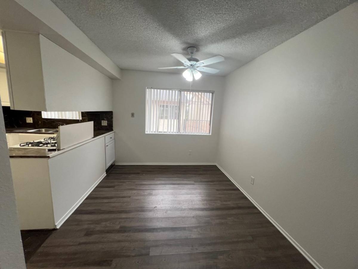 Townhouse for rent at 2140 Via Robles, Oceanside, CA 92054