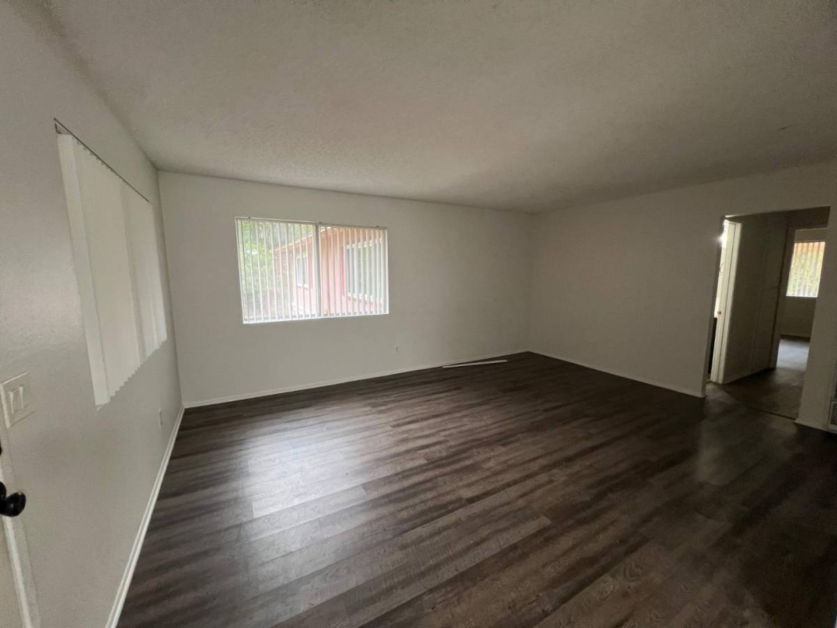 Townhouse for rent at 2140 Via Robles, Oceanside, CA 92054