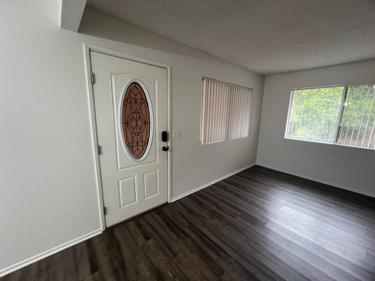 Townhouse for rent at 2140 Via Robles, Oceanside, CA 92054