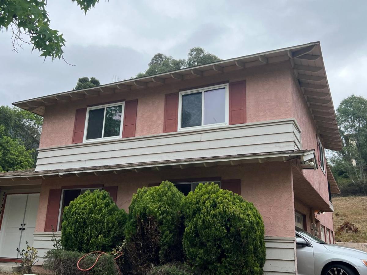 Townhouse for rent at 2140 Via Robles, Oceanside, CA 92054