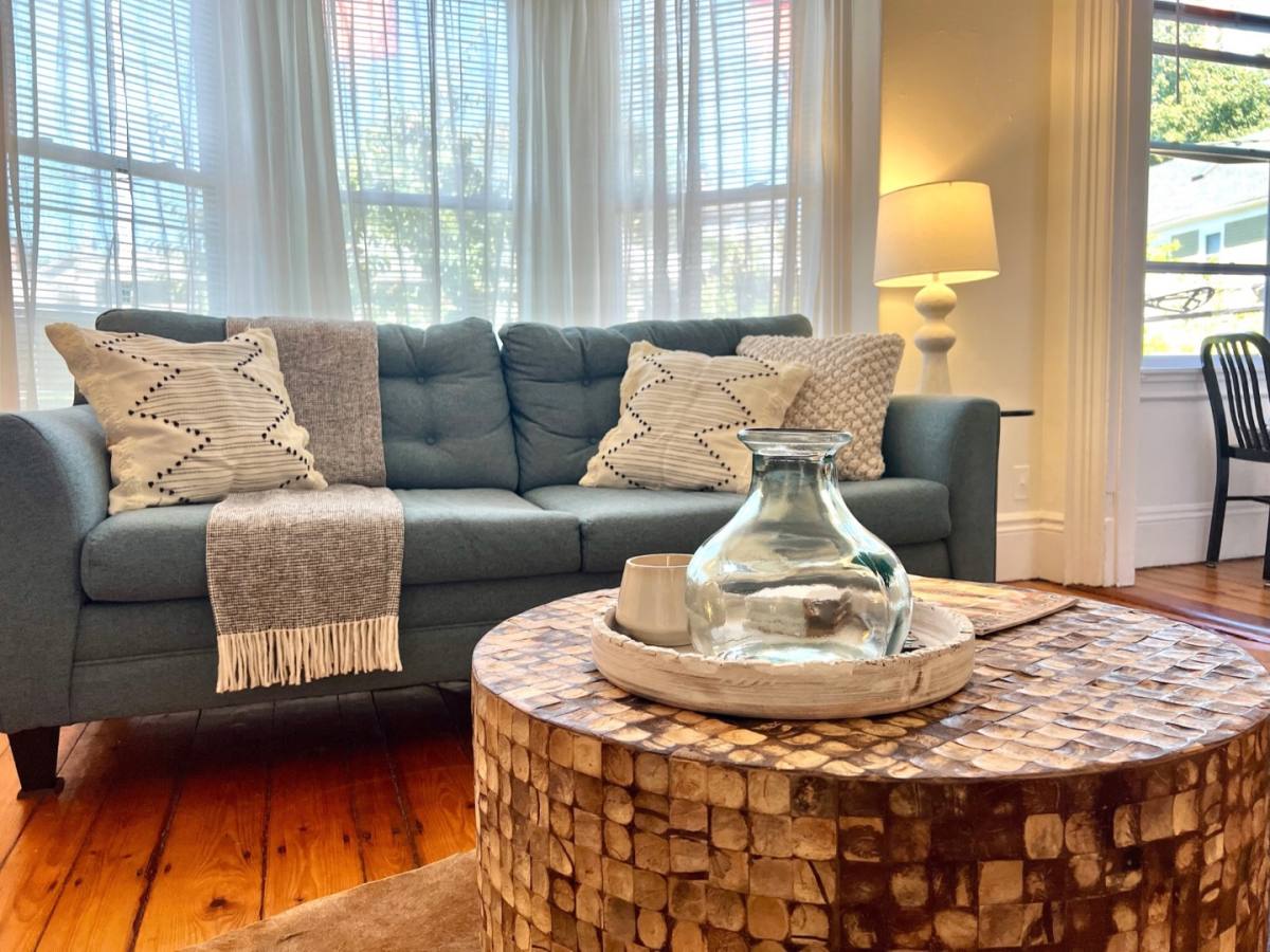 Apartment for rent at 2 E St, Providence, RI 02906