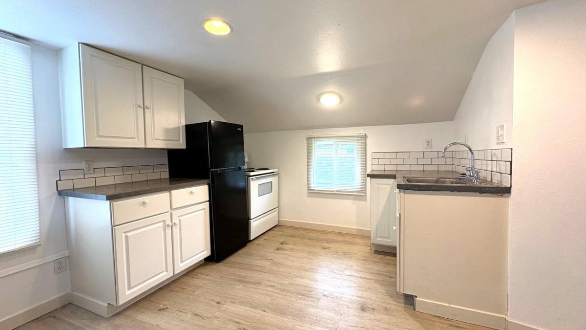 Apartment for rent at 4512 Pacific Way #SEAGULL'S Nest, Seaview, WA 98644