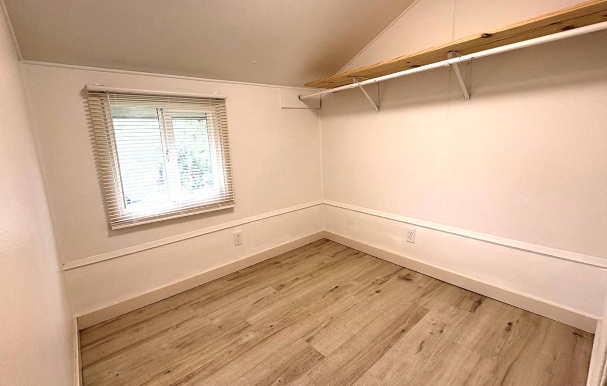 Apartment for rent at 4512 Pacific Way #SEAGULL'S Nest, Seaview, WA 98644