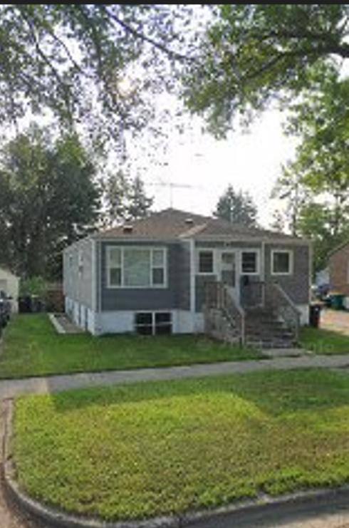 Apartment for rent at 821 N 16th St 821-5, Bismarck, ND 58501