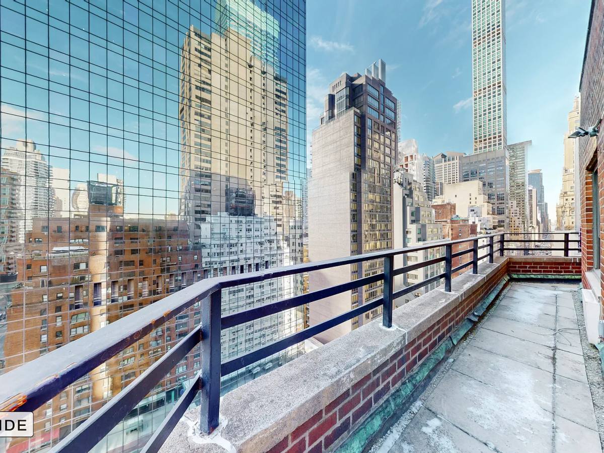 Apartment for rent at 157 E 57th St #3AA, New York, NY 10022