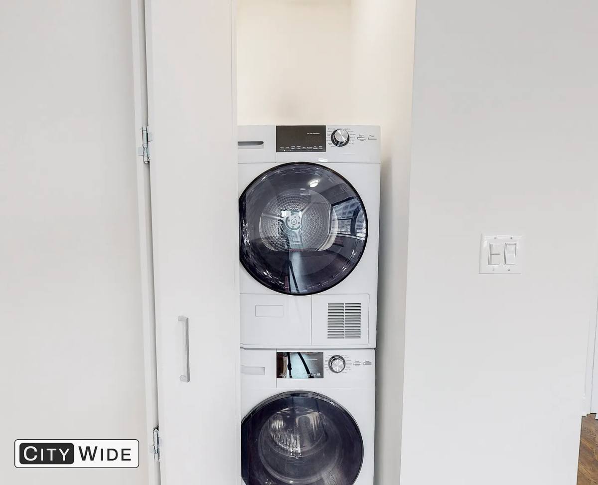 Apartment for rent at 157 E 57th St #3AA, New York, NY 10022