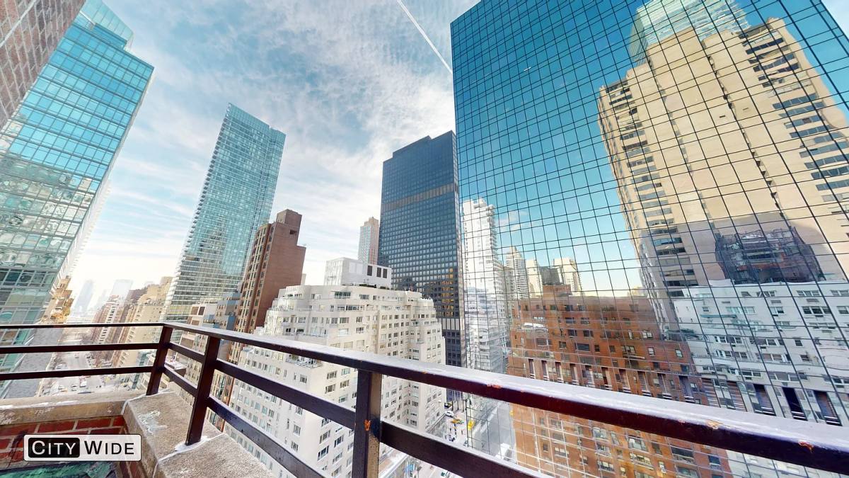 Apartment for rent at 157 E 57th St #3AA, New York, NY 10022