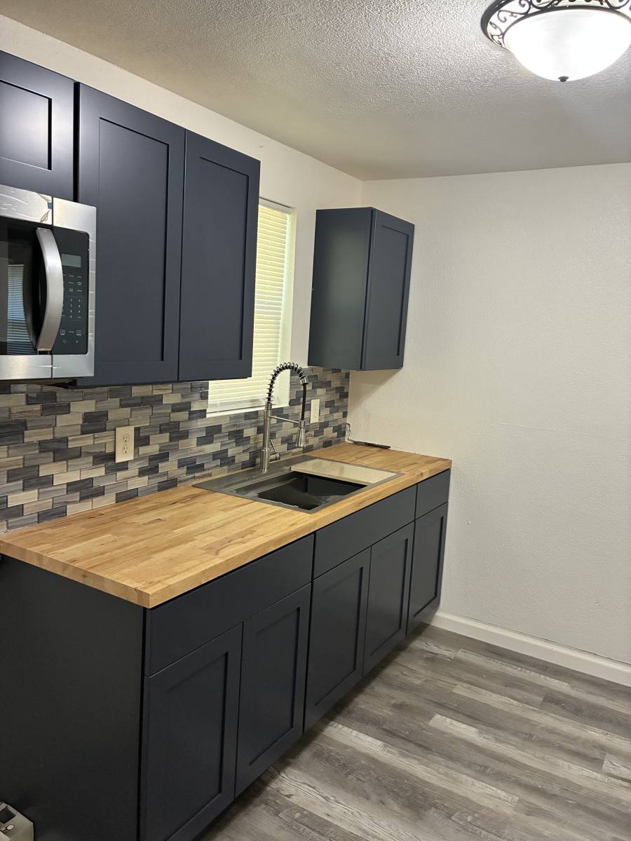 House for rent at 6817 Cleveland Ave, Kansas City, MO 64132