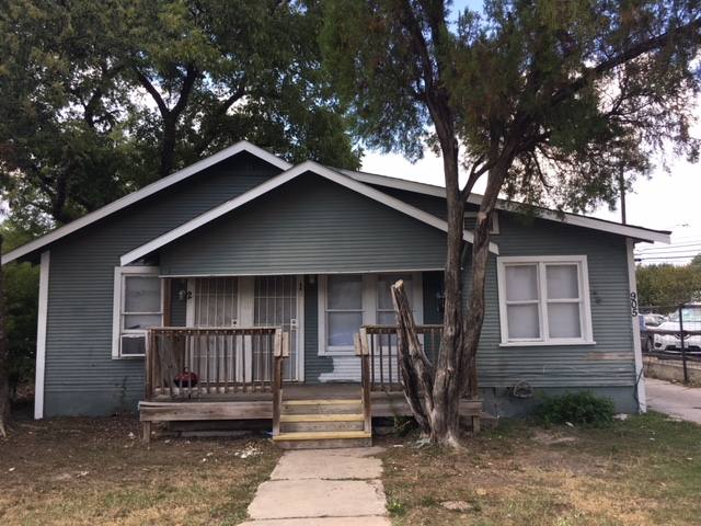 Apartment for rent at 905 W Lynwood Ave #3, San Antonio, TX 78201