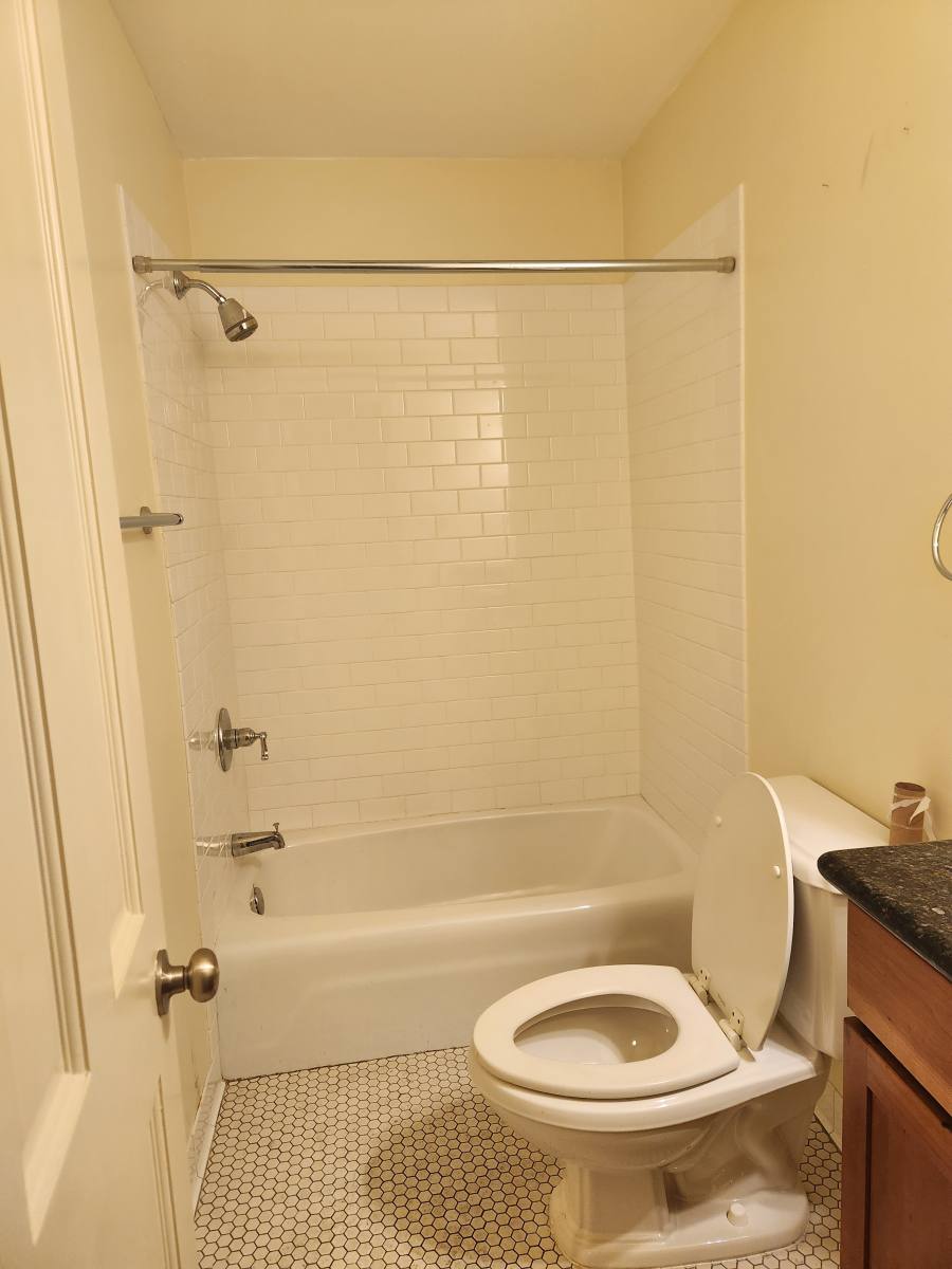 Apartment for rent at 1025 Dumaine St #5, New Orleans, LA 70116