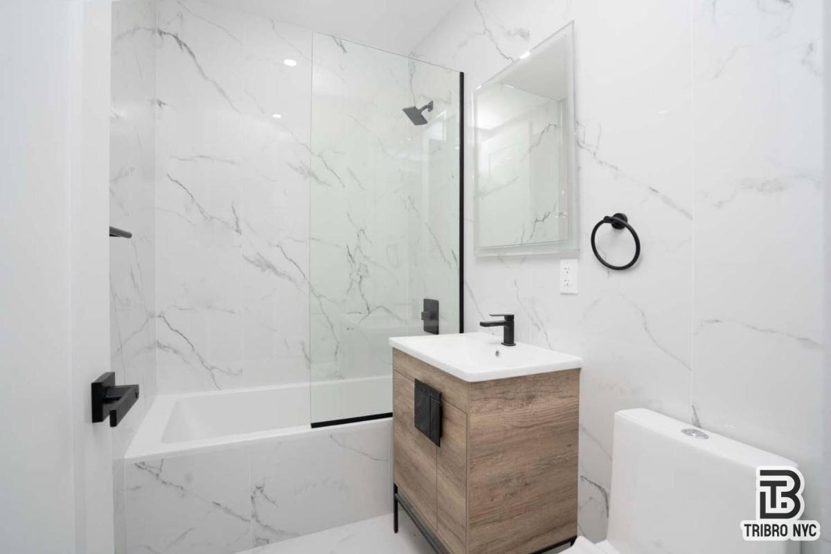 Apartment for rent at 215 S 4th St, Brooklyn, NY 11211