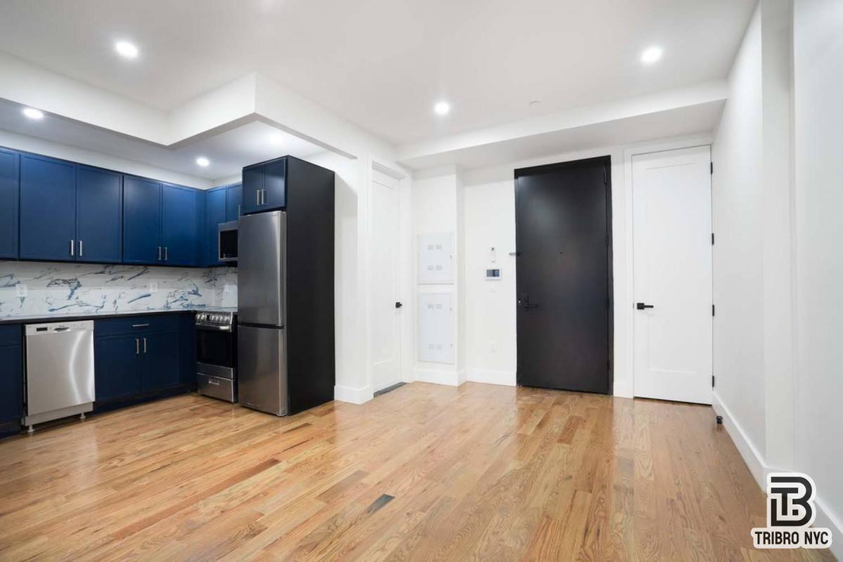 Apartment for rent at 215 S 4th St, Brooklyn, NY 11211