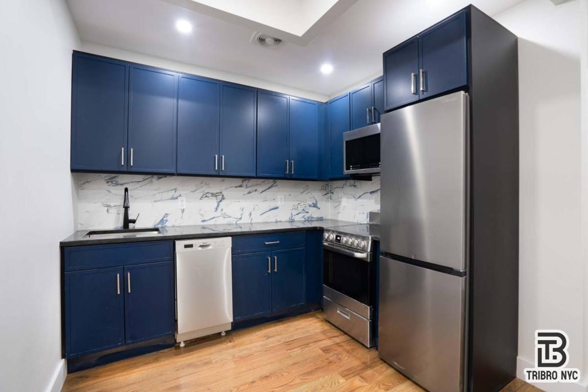 Apartment for rent at 215 S 4th St, Brooklyn, NY 11211