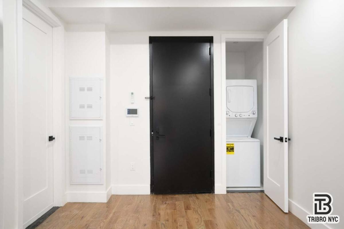Apartment for rent at 215 S 4th St, Brooklyn, NY 11211