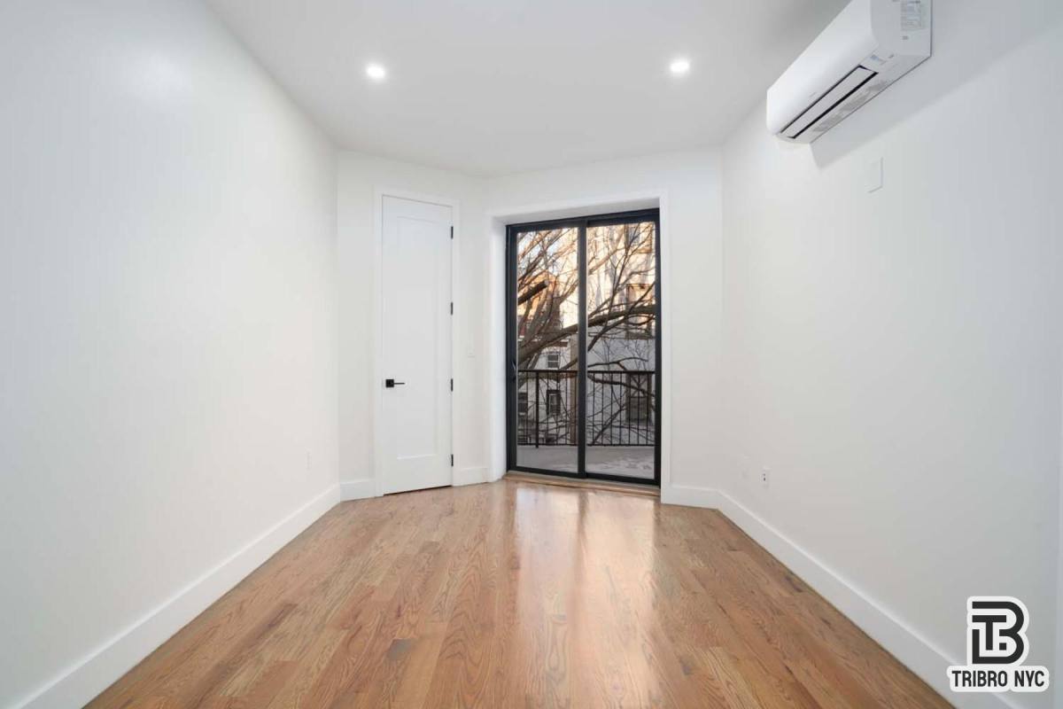 Apartment for rent at 215 S 4th St, Brooklyn, NY 11211