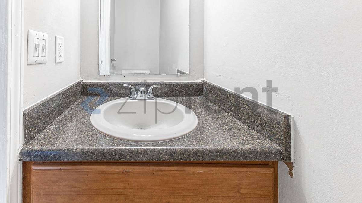 813 Golf View Place #B, Clarksville, TN 37043 - Apartment for Rent - Image 7