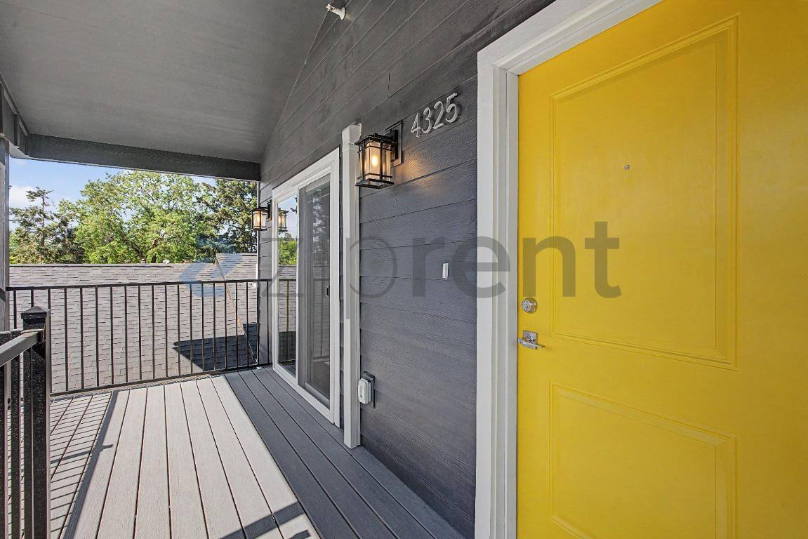 Apartment for rent at 4325 Arnold St NE, Salem, OR 97303